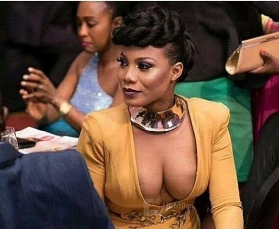 Ghanaian Actress Wears Dress Leaving Her Breasts Almost Popping Out  (Photos) - City People Magazine