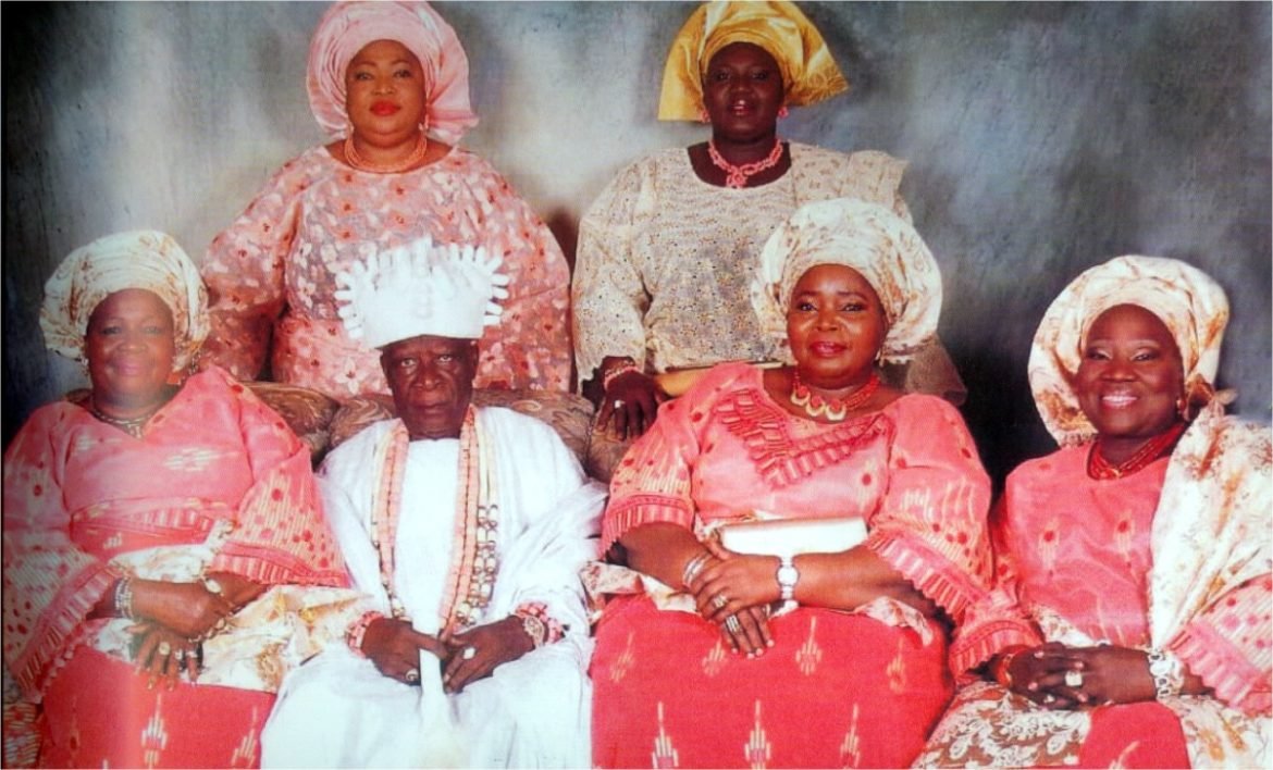 Oniru's Oloori
