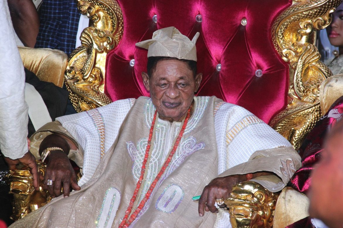 Alaafin, Oba Lamidi Adeyemi, Maiyegun of Yorubaland, K1,