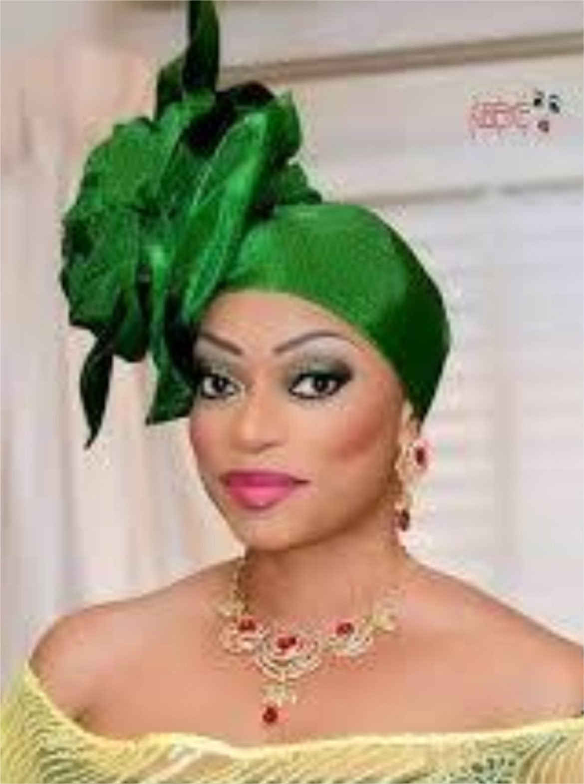 LADY IB RAMI DINA, ITEM,